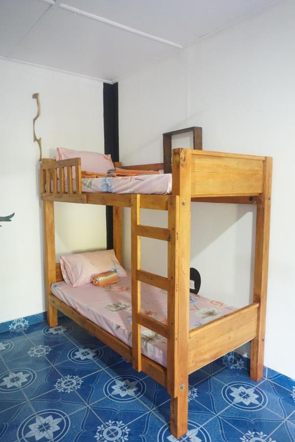 Akki'S Hostel Trincomalee Eksteriør bilde