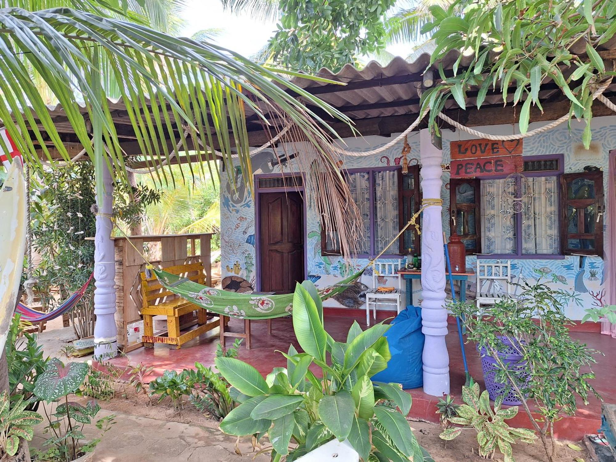 Akki'S Hostel Trincomalee Eksteriør bilde
